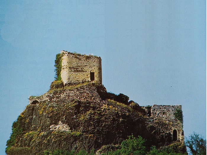 achat vente Petite Forteresse a vendre  en ruine  Brioude , à quelques km, vue panoramique HAUTE LOIRE AUVERGNE