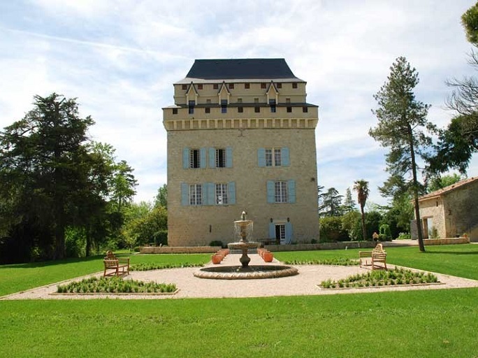 buy Medieval Castle for sale  , independent guest wing, swimming pool Near Condom  GERS MIDI PYRENEES