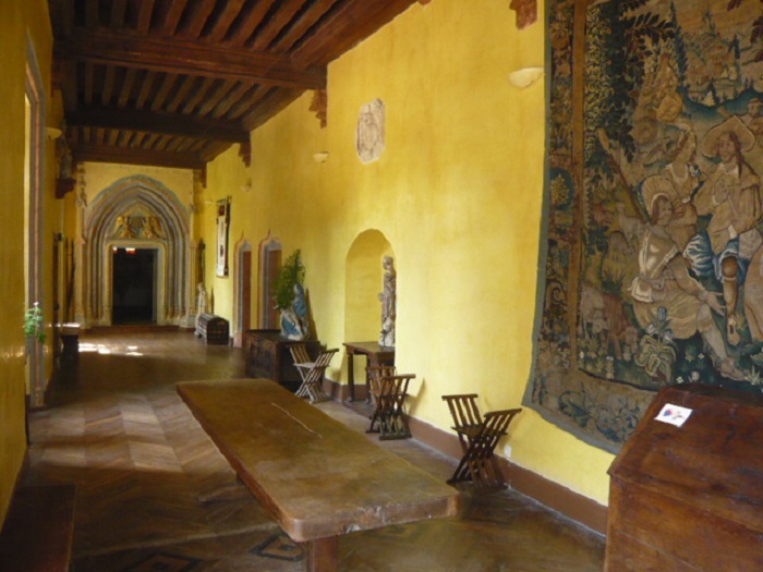 achat vente Château Médiéval a vendre  ISMH , dépendances, piscine Puy-de-Dôme , proche d'une grande ville et d'une sortie d'autoroute PUY DE DOME AUVERGNE