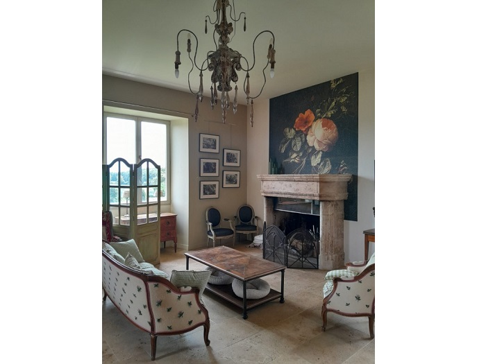 achat vente Maison forte Médiévale a vendre  , dépendances, piscine Proche La Châtre  INDRE CENTRE