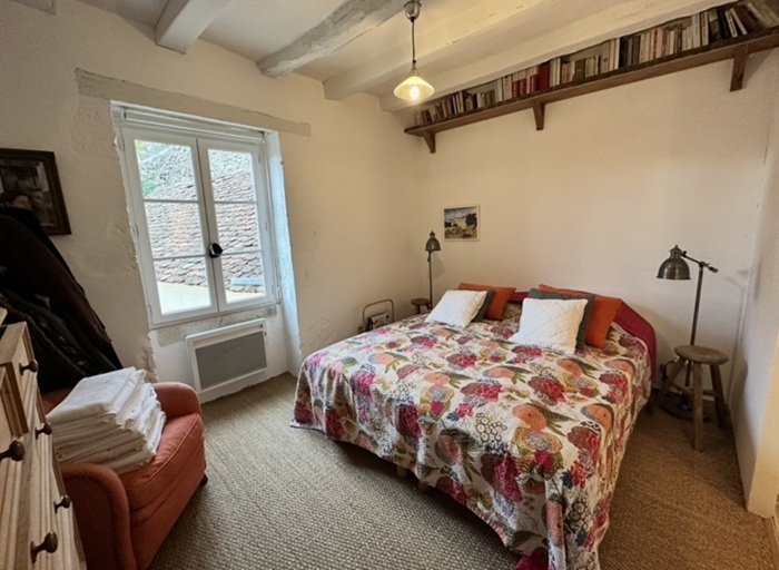 achat vente Maison Médiévale troglodyte a vendre  restaurée , dépendances Loches , à 20 mn, au cœur d’un charmant village INDRE ET LOIRE CENTRE