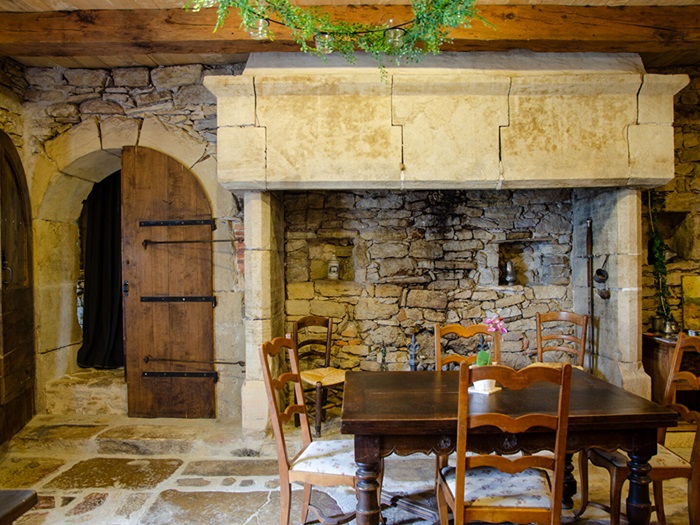 achat vente Ancien Manoir viticole Médiéval a vendre  , dépendances, gîtes, piscine Lunan ,  dans un écrin idyllique alliant patrimoine et élégance LOT MIDI PYRENEES