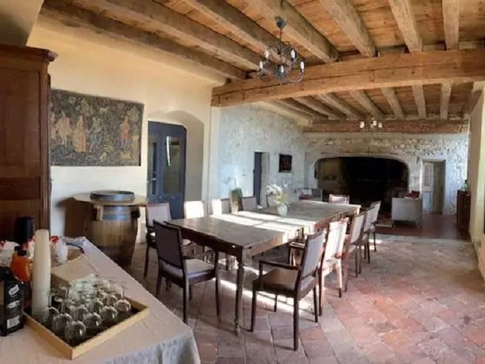 achat vente Château Médiéval a vendre  , dépendances Pont d'Ain , à 1h15 de Genève et 50 mn de Lyon AIN RHONE ALPES