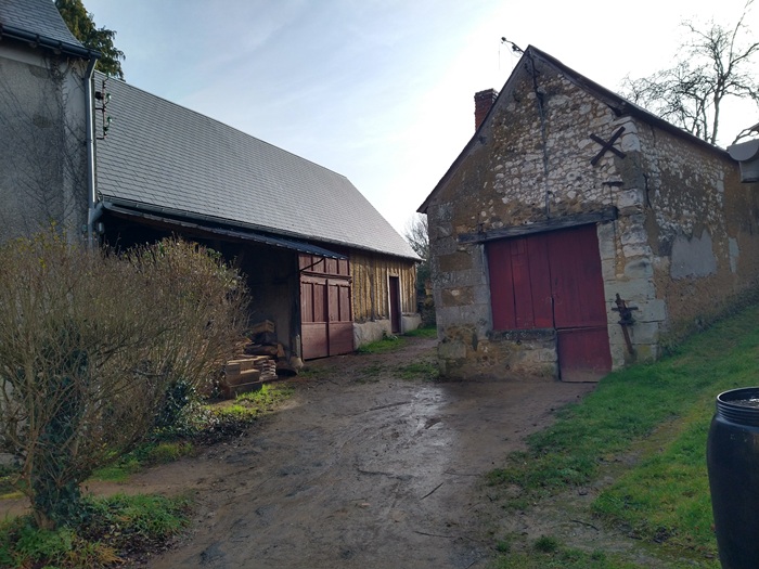 achat vente Partie de Manoir Médiéval a vendre  à finir de restaurer , dépendances Tours  à 30 mn, Paris 2h15 (TGV) INDRE ET LOIRE CENTRE