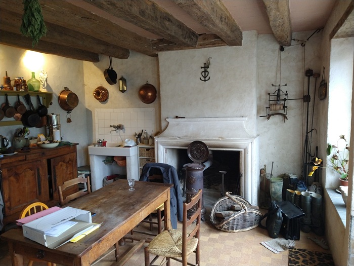 achat vente Partie de Manoir Médiéval a vendre  à finir de restaurer , dépendances Tours  à 30 mn, Paris 2h15 (TGV) INDRE ET LOIRE CENTRE